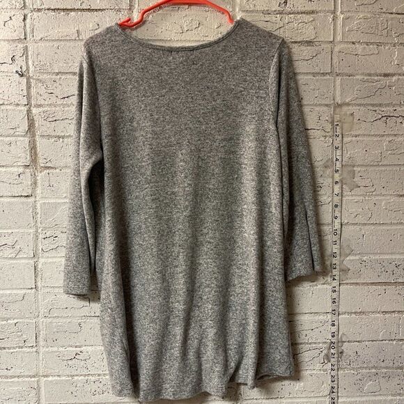 Thyme & Honey Sweater L Long Sleeve with tie knotted front - Picture 6 of 9